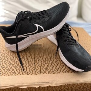 Nike Air Zoom Pegasus 39 Men’s Size 10.5 Black